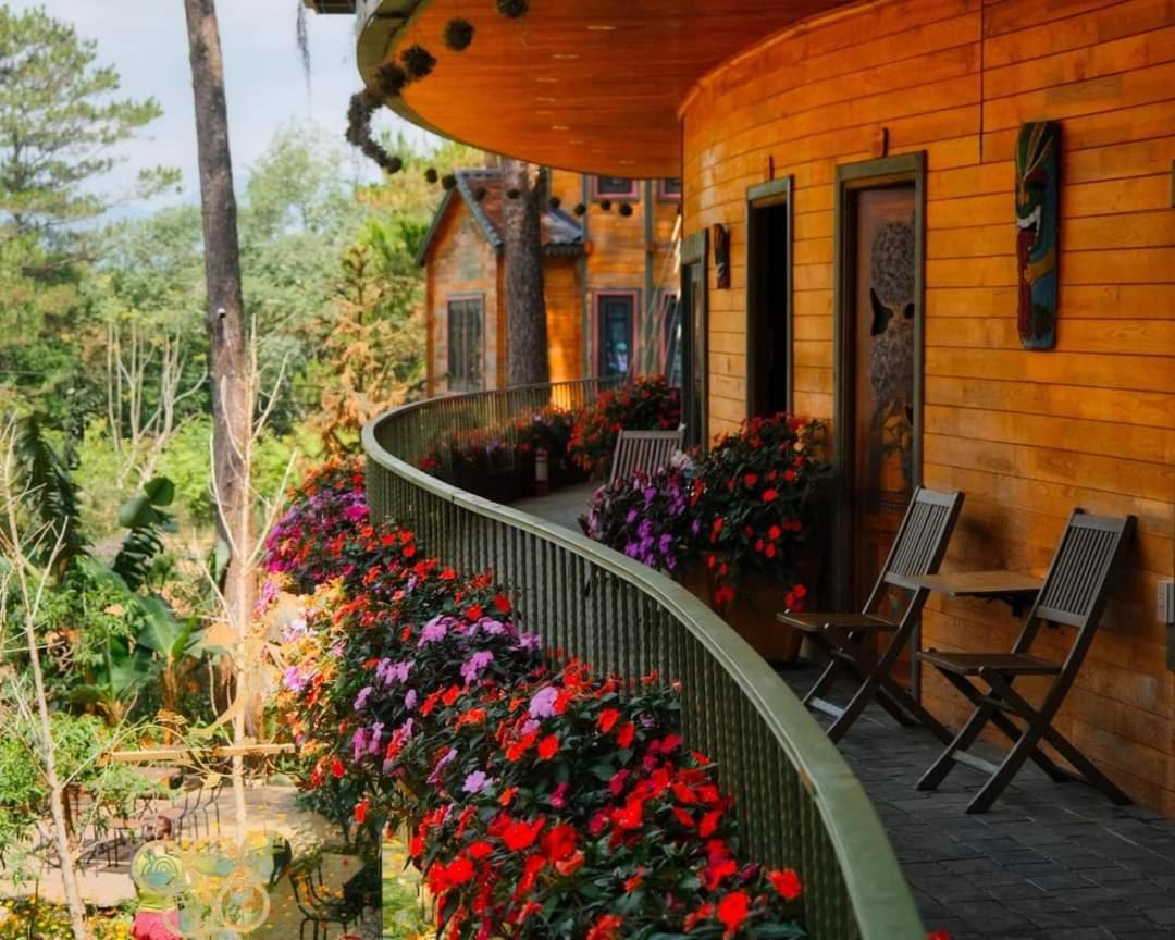 Hotel Rosie Garden Mang Den à Kon Von Kla Extérieur photo